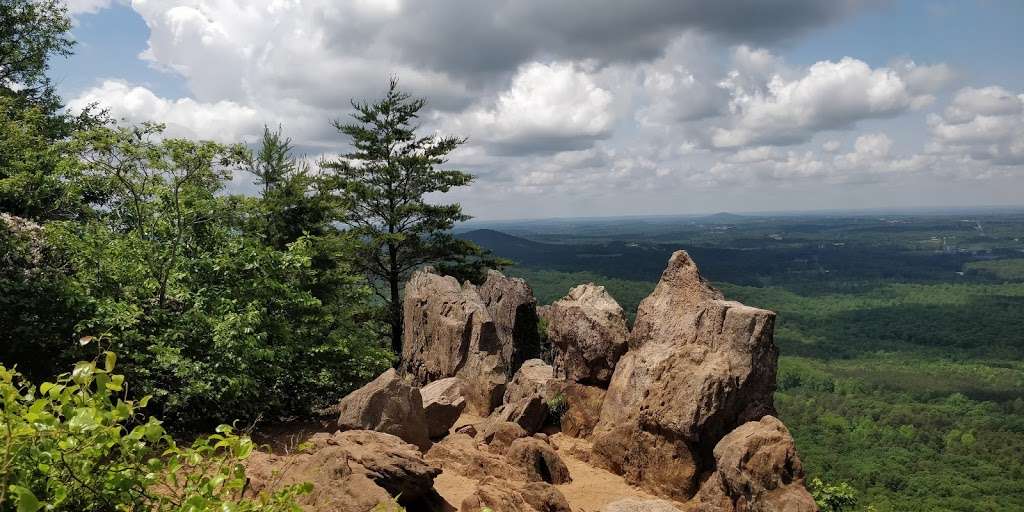 Crowders Mountain State Park | 522 Park Office Ln, Kings Mountain, NC 28086, USA | Phone: (704) 853-5375