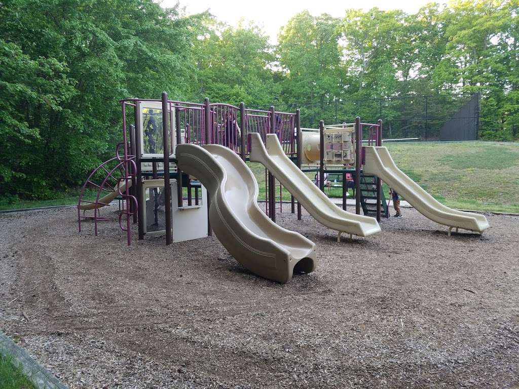 Newington Heights park | 8590 Heller Rd, Lorton, VA 22079