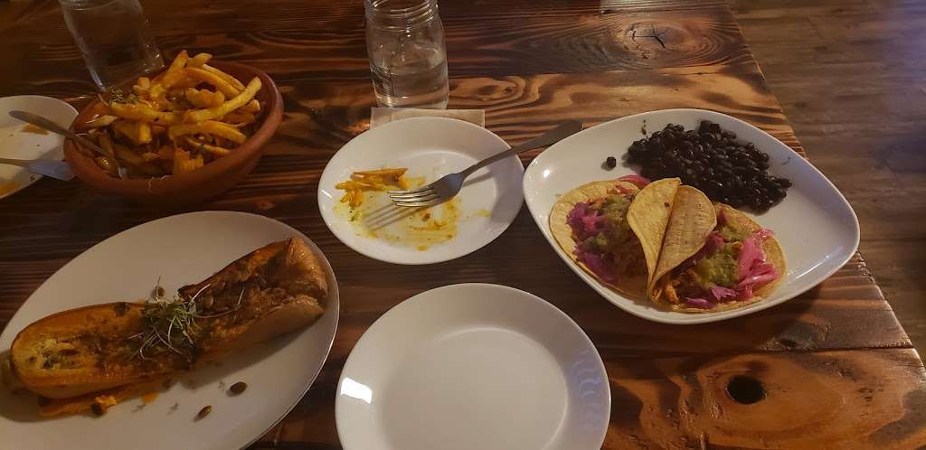 Butcher Crown Roadhouse | 1905 Bodega Ave, Petaluma, CA 94952, USA | Phone: (707) 559-3735