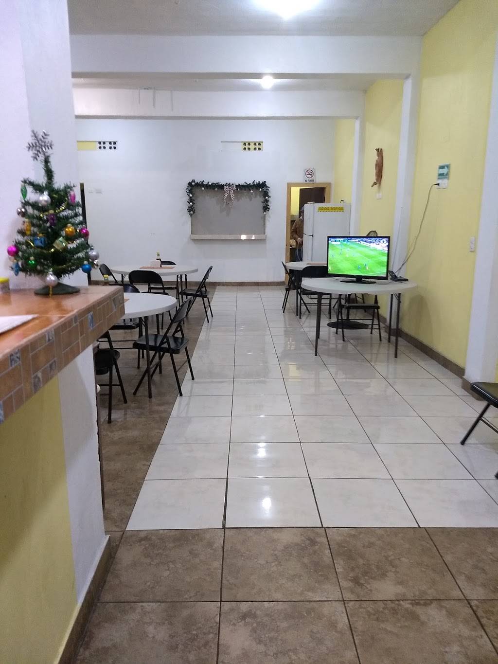 Hamburguesas "El Ermitaño" | Av Anzures 537, 88290 Nuevo Laredo, Tamps., Mexico | Phone: 867 145 9213