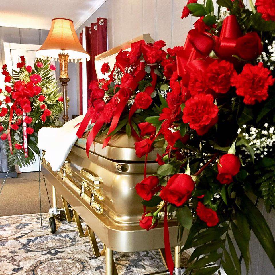 Lakeside Memorial Funeral Home | 703 N Brooks St, Brazoria, TX 77422, USA | Phone: (979) 798-5253