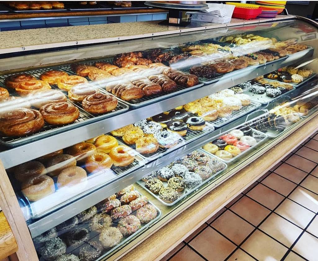 Master Donuts | 2300 E Desert Inn Rd #11, Las Vegas, NV 89169, USA | Phone: (702) 796-1790