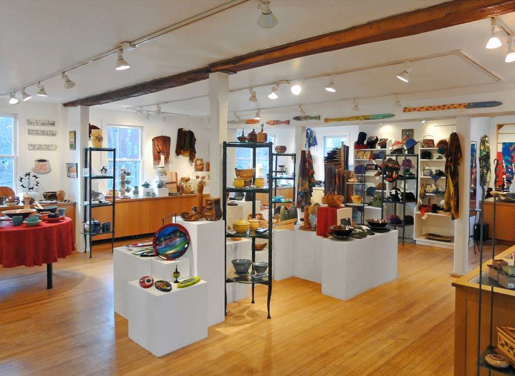 Brookfield Craft Center, Inc. | 286 Whisconier Rd, Brookfield, CT 06804, USA | Phone: (203) 775-4526