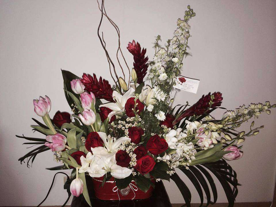 Sauganash Flowers | 6346 N Cicero Ave, Chicago, IL 60646, USA | Phone: (773) 202-1133