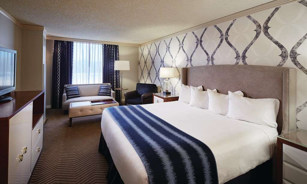 Harrahs North Kansas City | 1 Riverboat Dr, North Kansas City, MO 64116, USA | Phone: (816) 472-7777