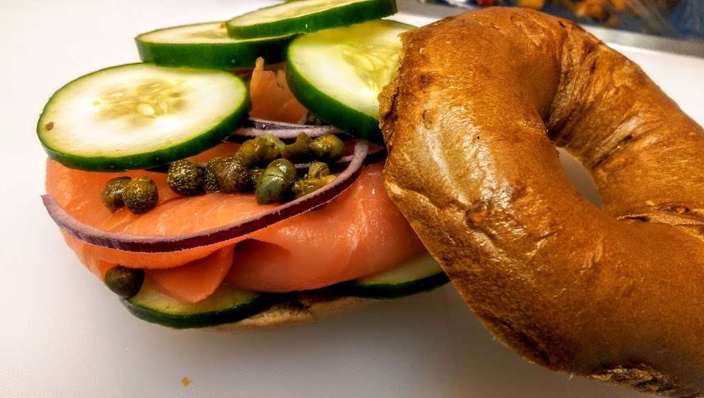 Gems House of Bagels Middletown | 490 NJ-35, Red Bank, NJ 07701, USA | Phone: (732) 747-5104