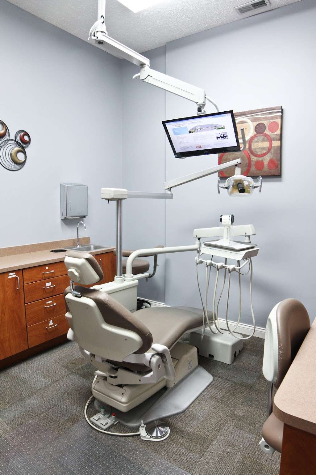 The Extra Smile , P.C.--Tim Hoftiezer, D.D.S. | 1610 E Greyhound Pass Suite B, Carmel, IN 46032 | Phone: (317) 705-5800