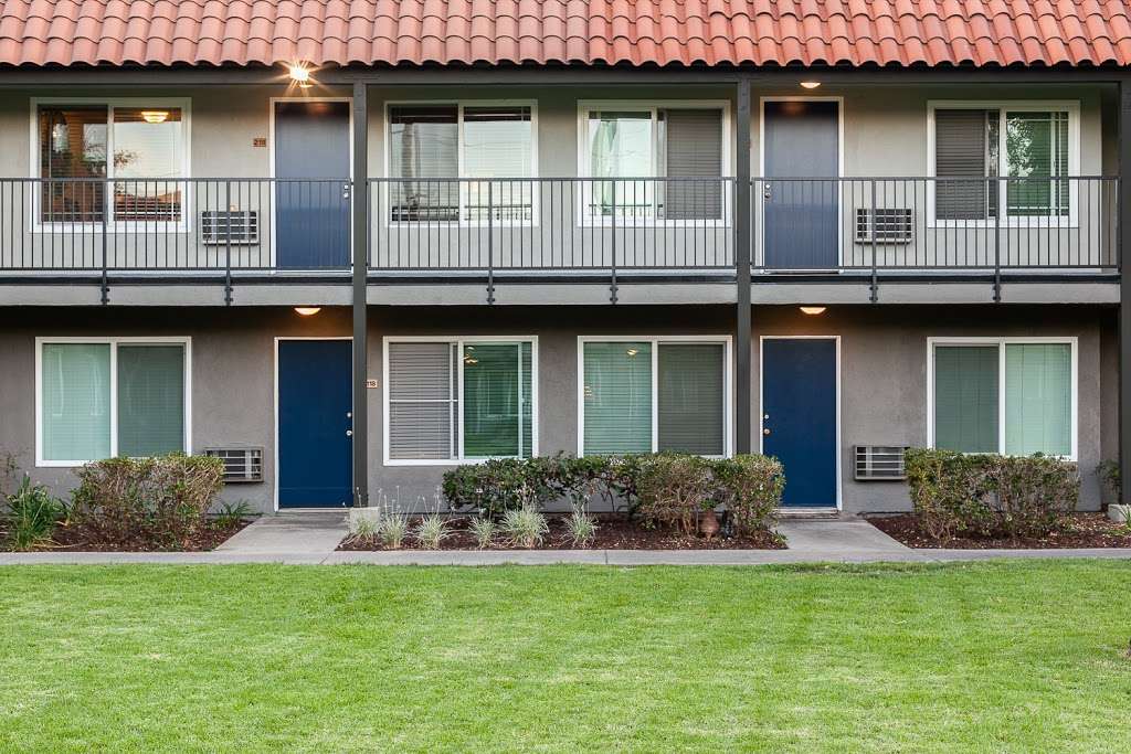 The Courtyards and Tierra Palms Apartment Homes | 12401 Studebaker Rd, Norwalk, CA 90650, USA | Phone: (562) 863-5540