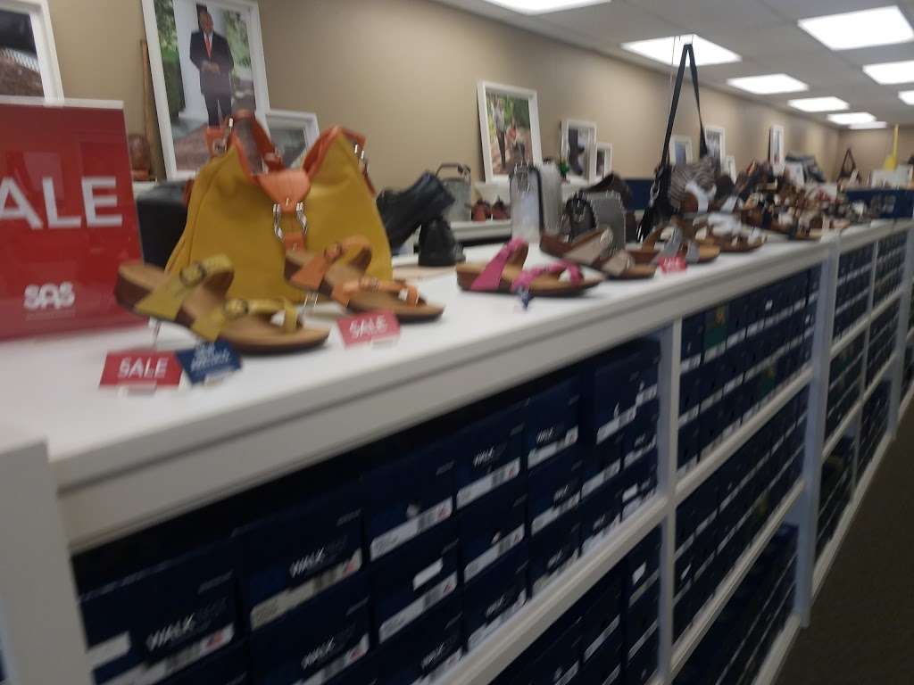 SAS Shoes | 144 Bay Area Blvd, Webster, TX 77598 | Phone: (281) 338-2815