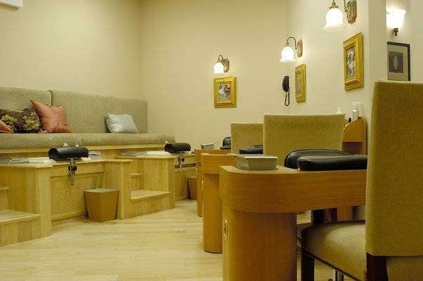 Scruples Salon & Spa | 1344 Patriot Blvd, Glenview, IL 60026, USA | Phone: (847) 729-0800