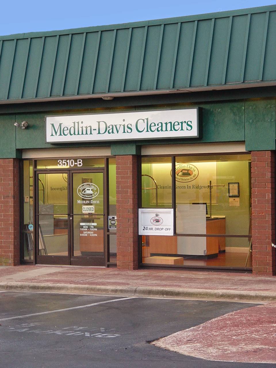 Medlin-Davis Cleaners, Ridgewood | 3510 Wade Ave, Raleigh, NC 27607, USA | Phone: (919) 828-1695