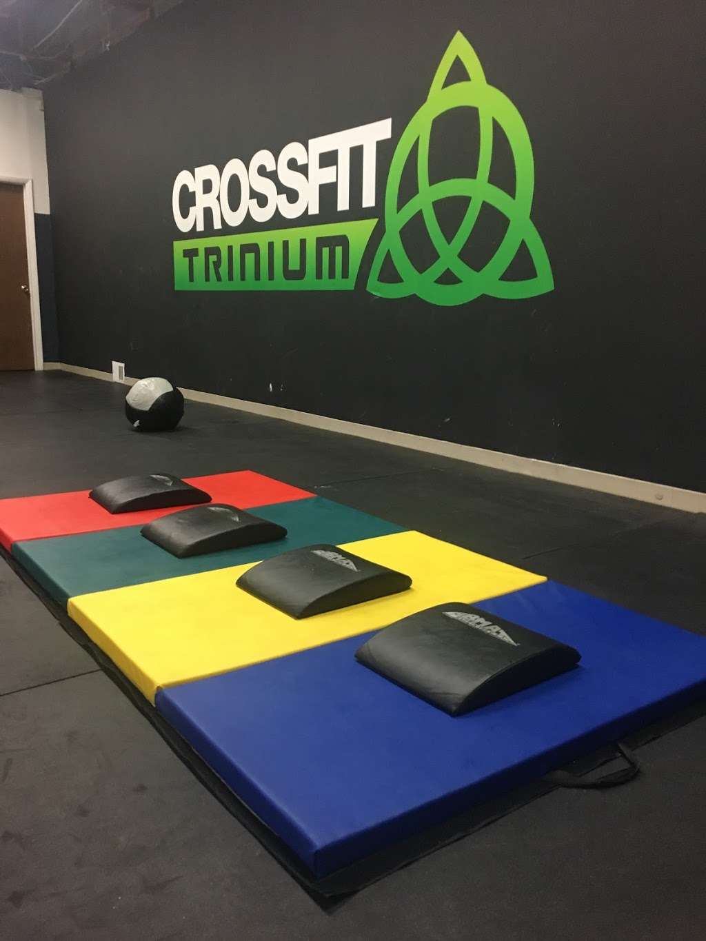 CrossFit Trinium | 1595 S Mt Joy St, Elizabethtown, PA 17022, USA | Phone: (717) 799-4211