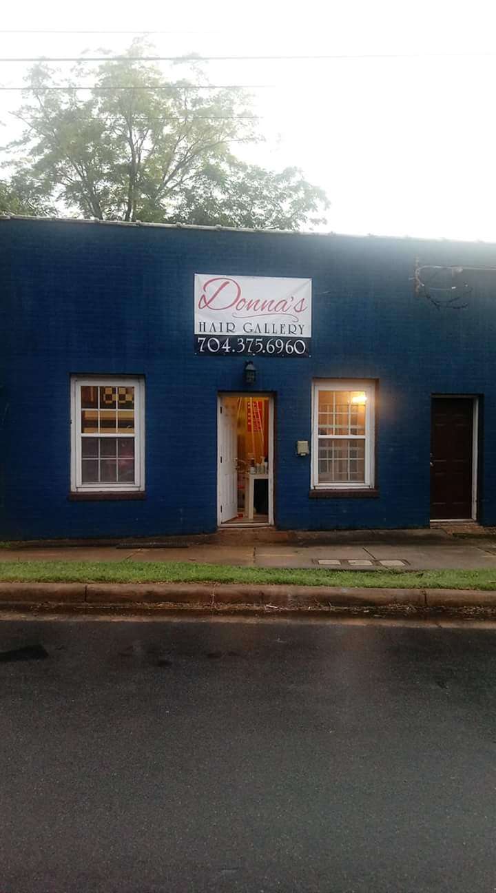 Donnas Hair Gallery | 1600 Baxter St, Charlotte, NC 28204, USA | Phone: (704) 375-6960