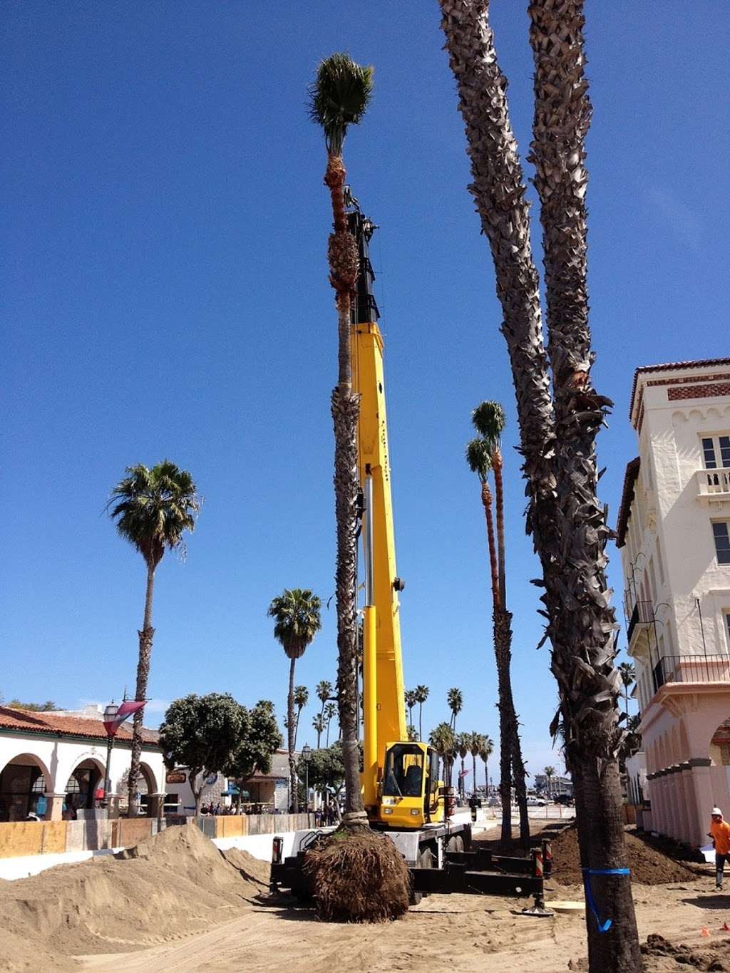 Ventura Truck and Crane Services | 114 East Santa Maria Street, PO 388, Santa Paula, CA 93061, USA | Phone: (805) 656-1019