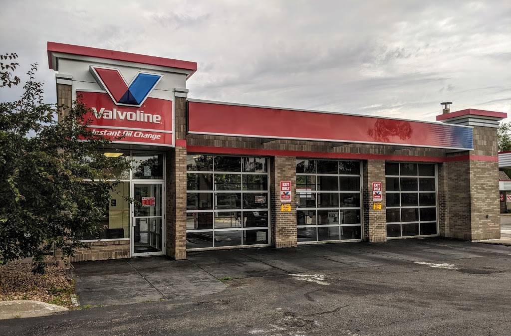 Valvoline Instant Oil Change | 8602 Lyndale Ave S, Bloomington, MN 55420, USA | Phone: (952) 884-1999