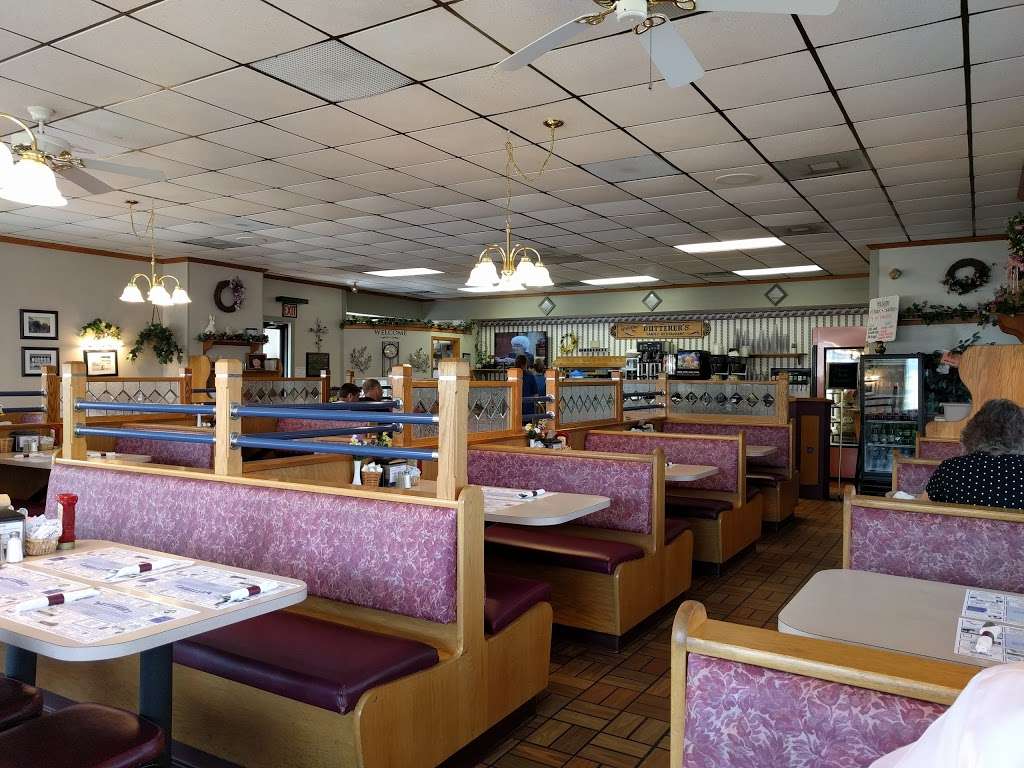 Dutterers Family Restaurant | 425 N Queen St, Littlestown, PA 17340, USA | Phone: (717) 359-5426