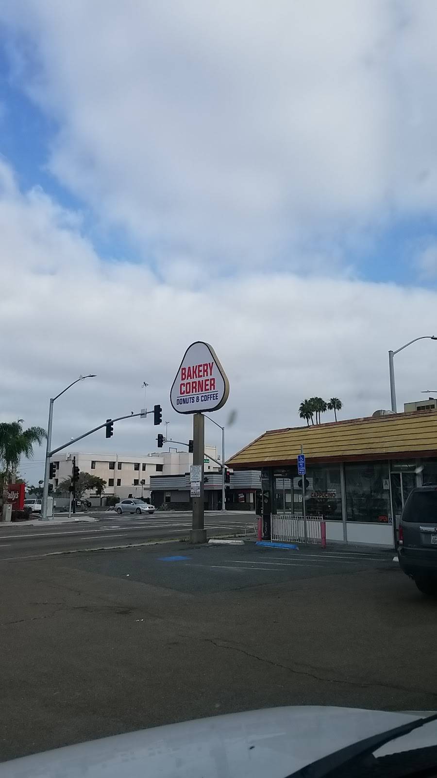 Bakery Corner Donuts | 1001 3rd Ave, Chula Vista, CA 91911, USA | Phone: (619) 420-5732