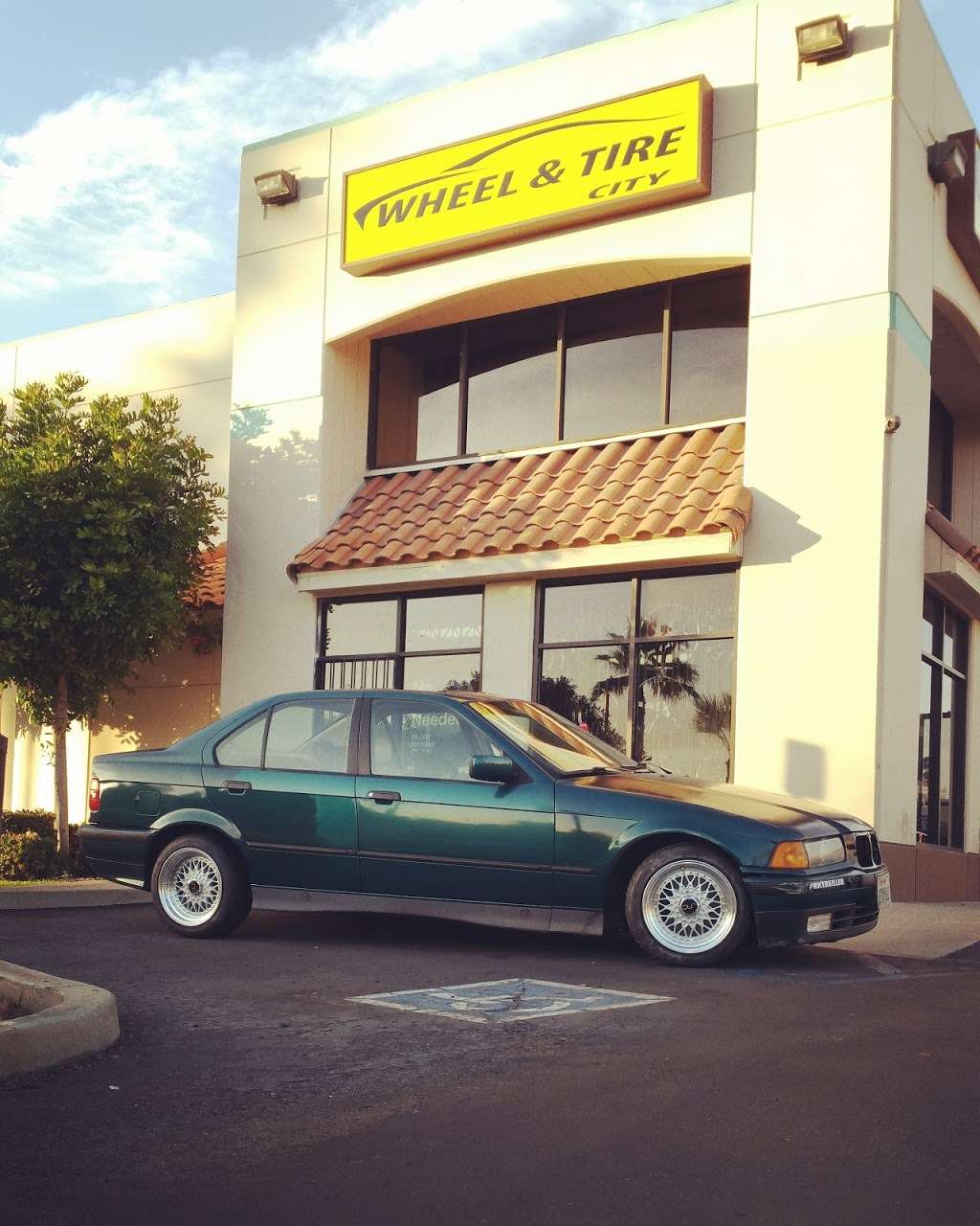 Wheel and Tire City 4x4 Off Road HQ | 8503 Whittier Blvd A1, Pico Rivera, CA 90660, USA | Phone: (562) 576-9900