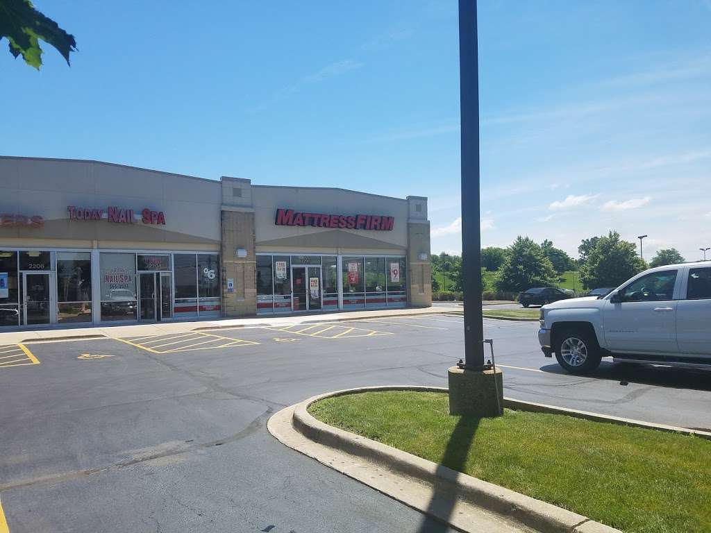 Mattress Firm McHenry | 2200 N Richmond Rd, McHenry, IL 60050 | Phone: (815) 578-9577