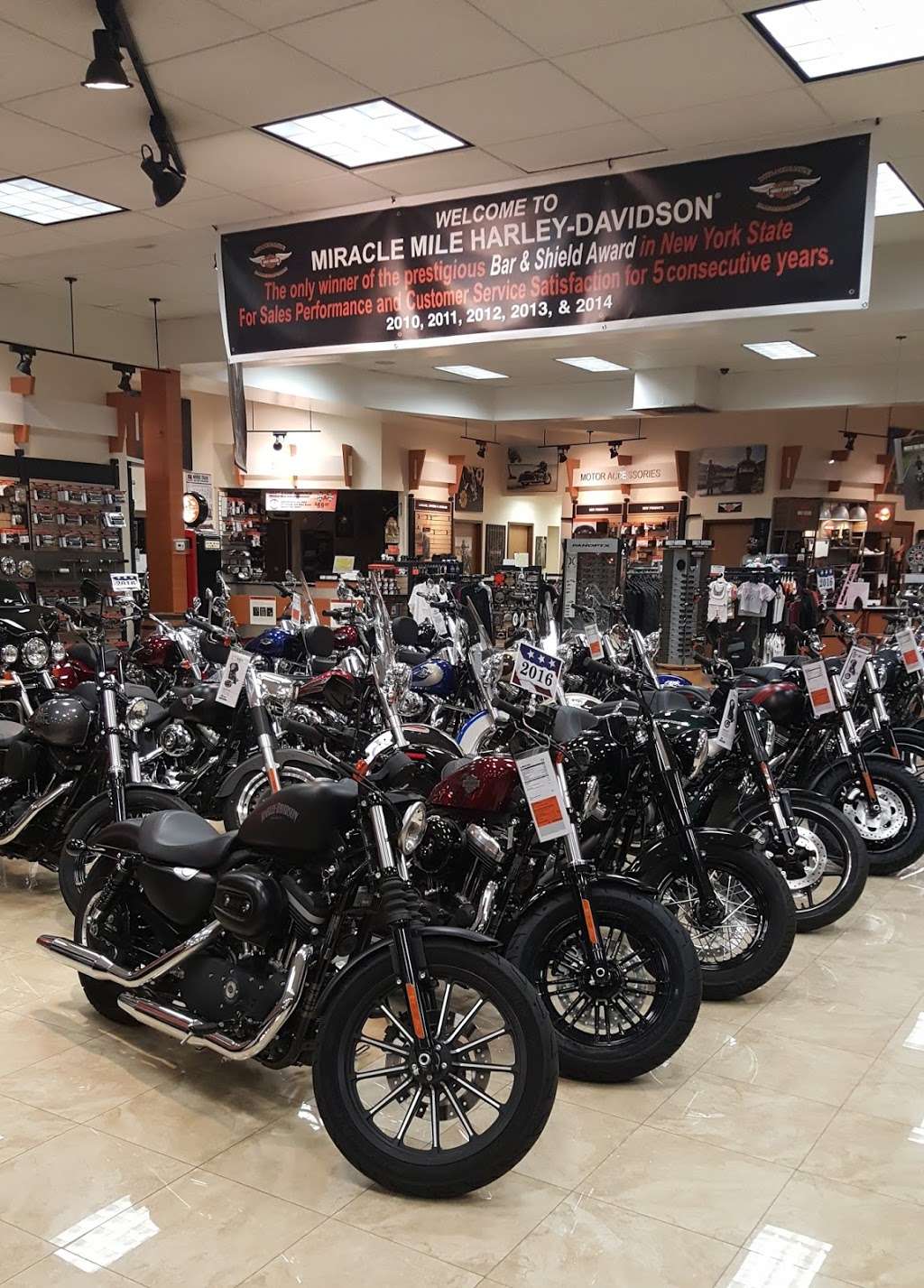 Miracle Mile Harley-Davidson | 215 Northern Blvd, Great Neck, NY 11021, USA | Phone: (516) 466-8800