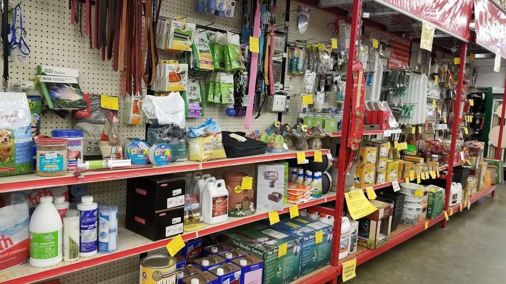 Sparr Building & Farm Supply | 6000 Signature Rd, Wildwood, FL 34785, USA | Phone: (352) 330-1718