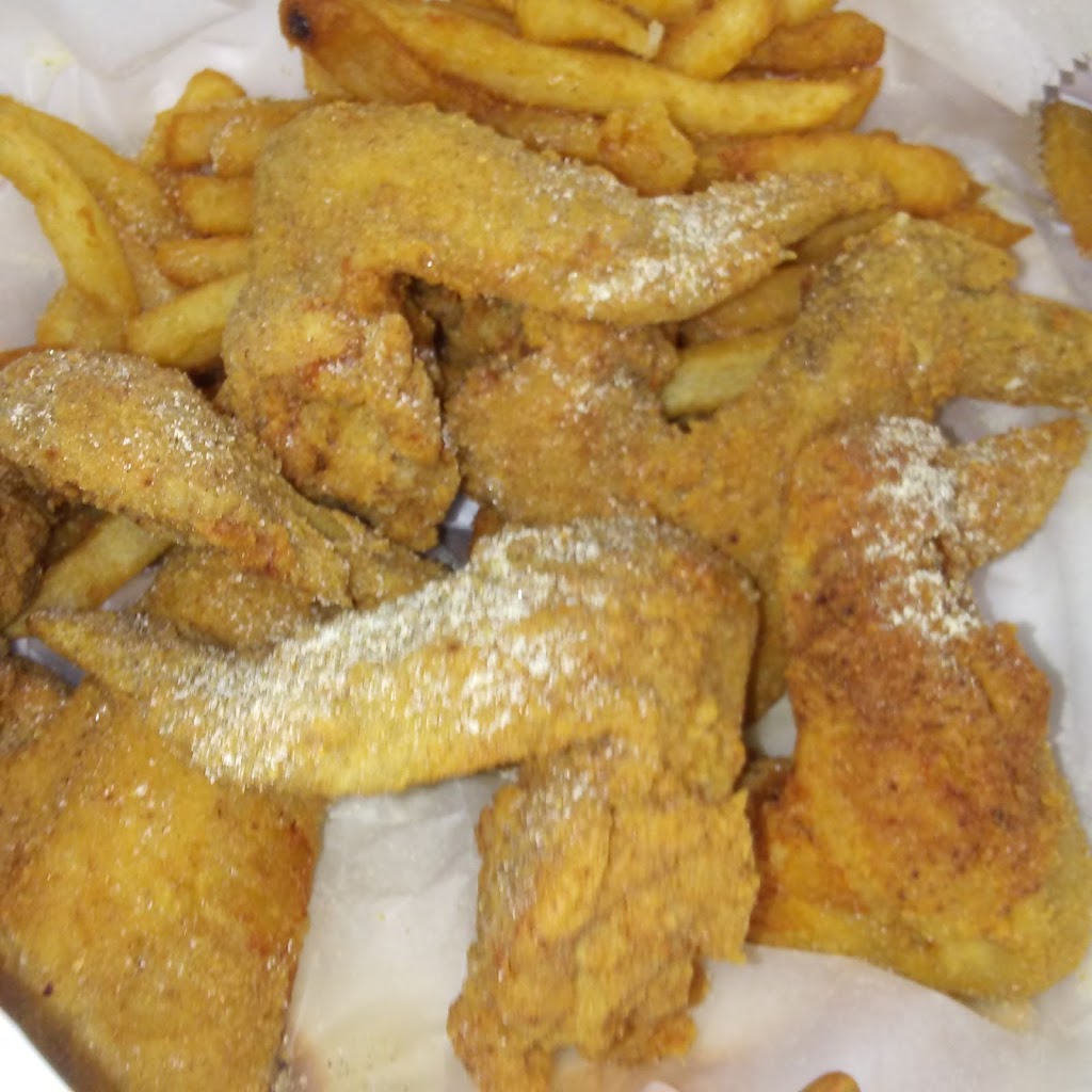 JJ Fish & Chicken | 405 W Center St, Milwaukee, WI 53212, USA | Phone: (414) 269-9007