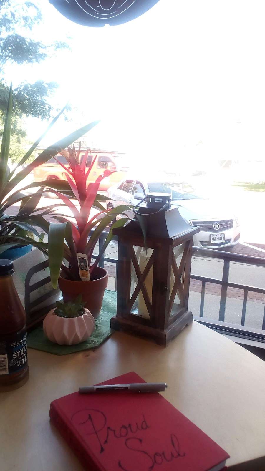 Delavans Downtown Deli | 124 E Walworth Ave, Delavan, WI 53115, USA | Phone: (262) 728-1145