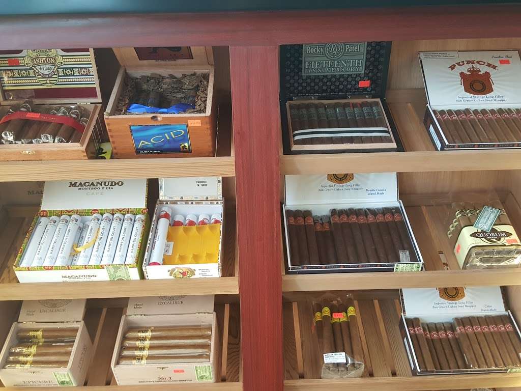 A Z Smokeshop | 150 Hartford Ave B, Hopedale, MA 01747, USA | Phone: (508) 381-1417