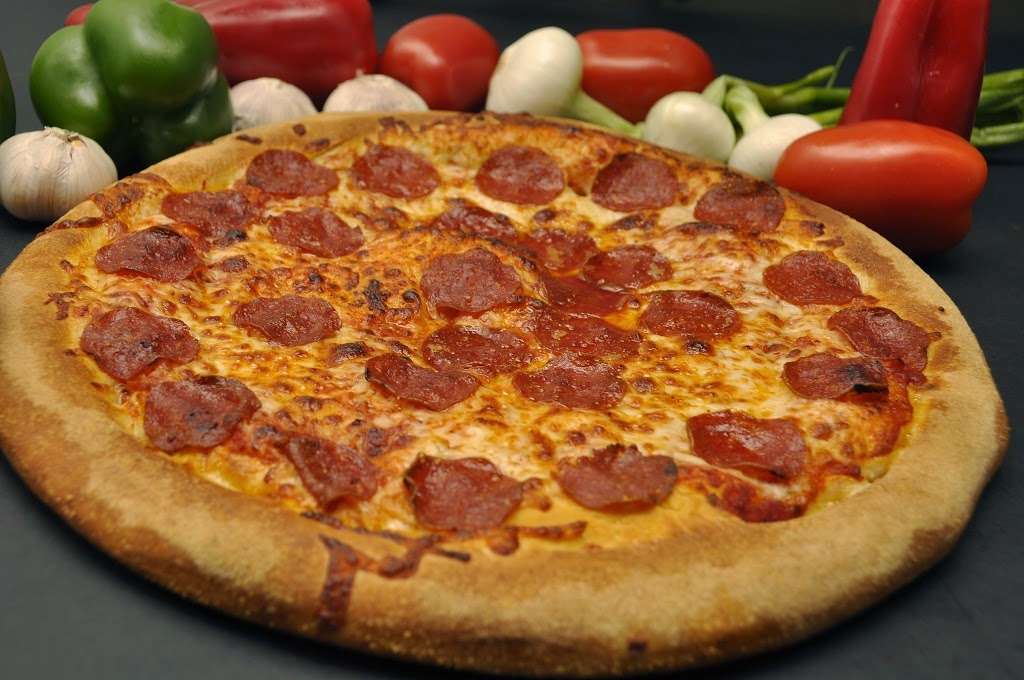 Georgios Pizzeria | 4964 W 190th St, Torrance, CA 90503, USA | Phone: (310) 371-4874