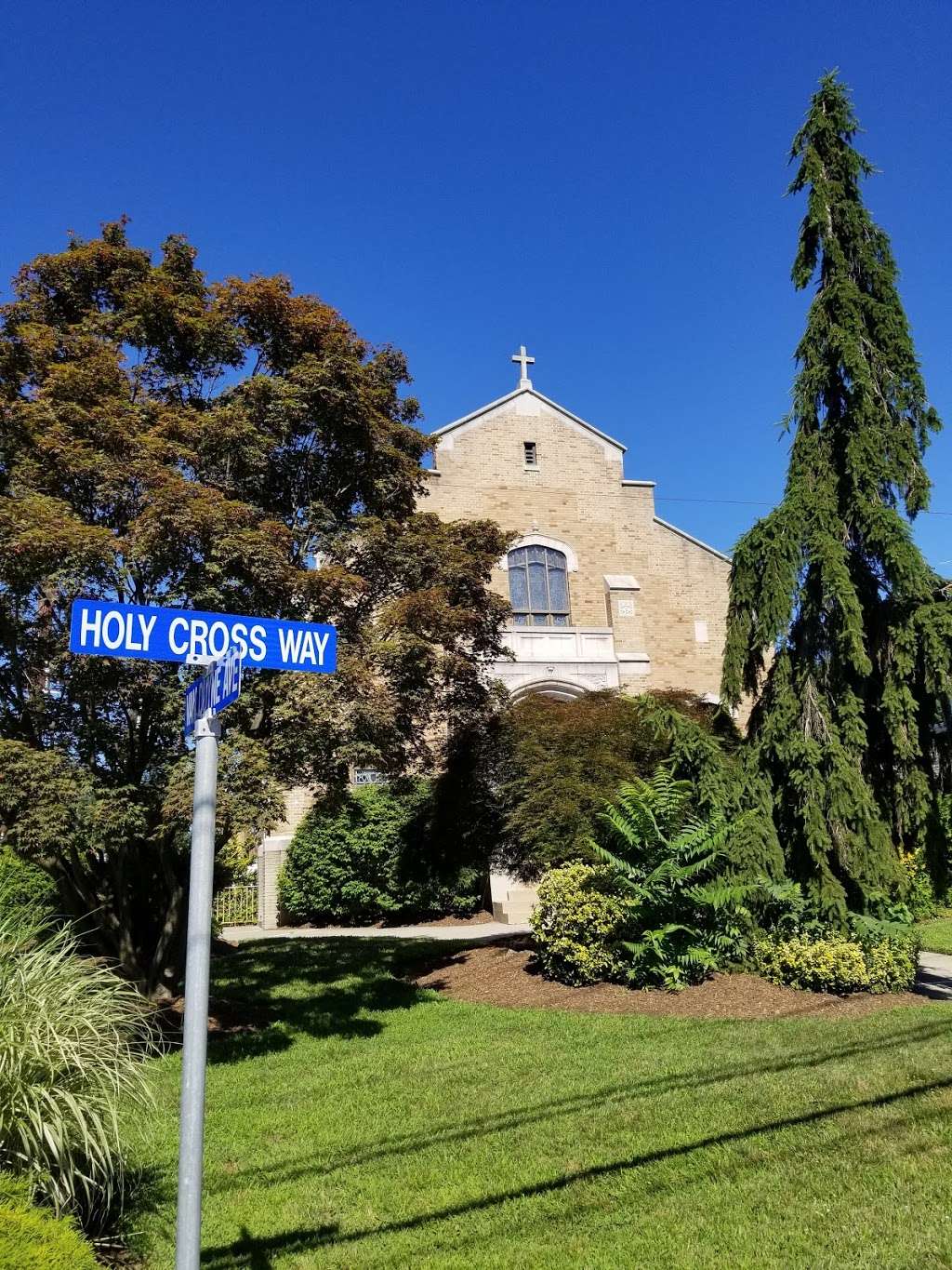 Holy Cross Catholic Church | 17 Van Duyne Ave, Wayne, NJ 07470, USA | Phone: (973) 694-4585