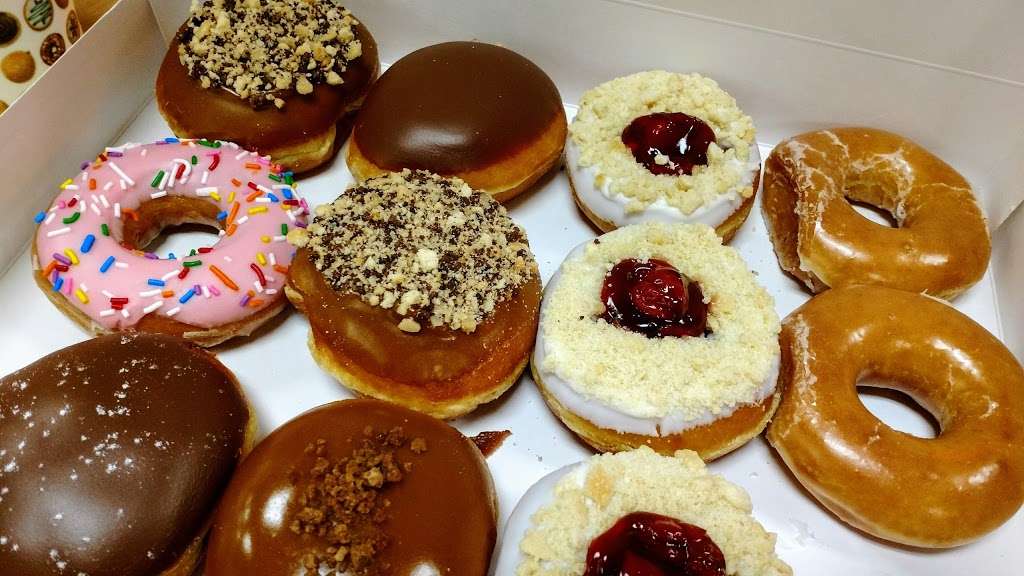 Krispy Kreme Doughnuts | 1575 Sullivan Ave, Daly City, CA 94015 | Phone: (650) 985-5612