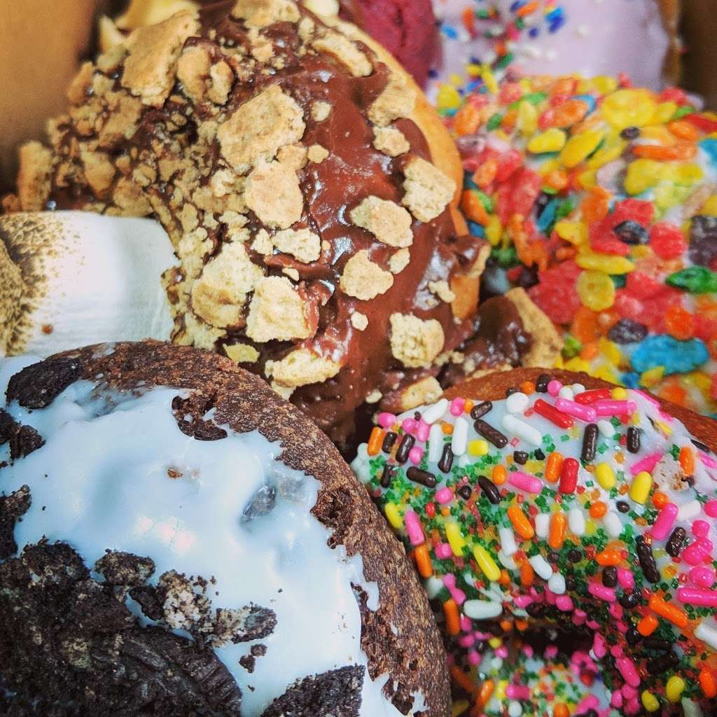 Hurts Donut Company | 8809 State Line Rd, Kansas City, MO 64114, USA | Phone: (816) 419-6881