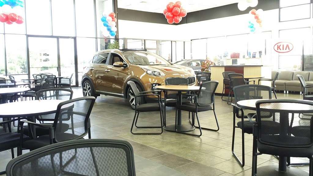 World Car Kia North | 12115 Interstate 35 North Bldg. 1, San Antonio, TX 78233, USA | Phone: (210) 585-3217