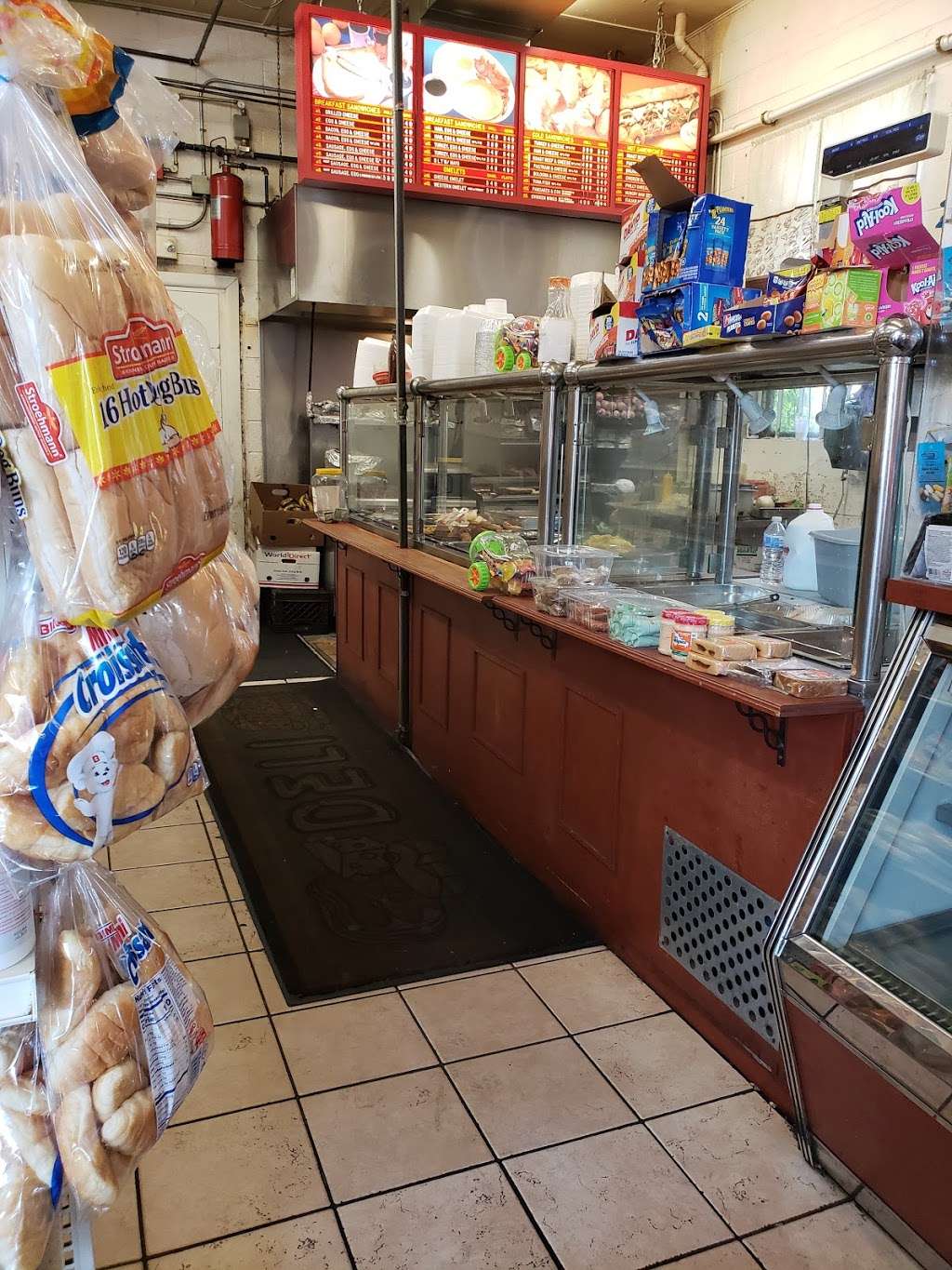 International Deli & Grocery | 1102 Cedar Ave, Scranton, PA 18505, USA | Phone: (570) 343-1105