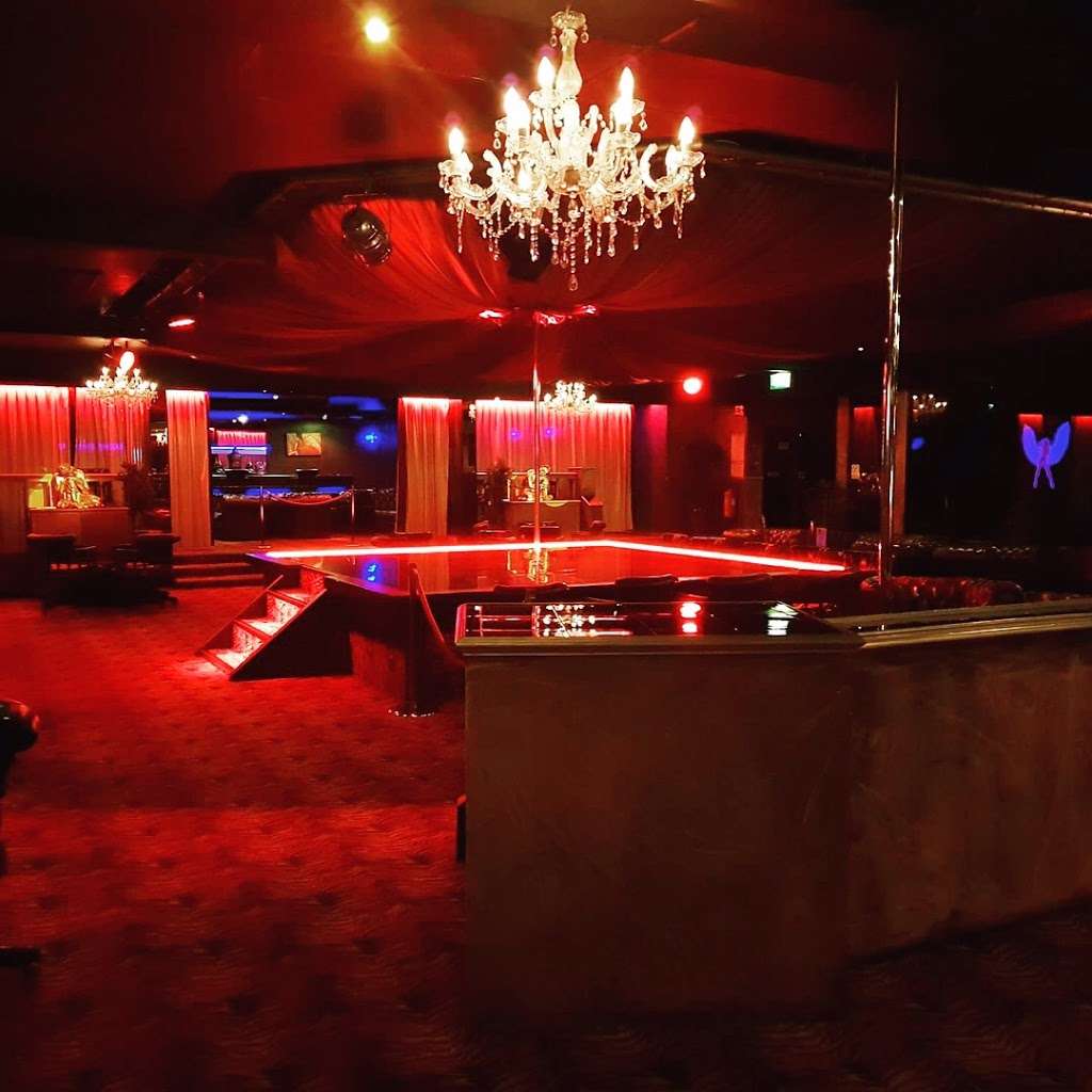 Tenshi Gentlemens Club | Circus Tavern, Arterial Rd, Purfleet RM19 1TS, UK | Phone: 01708 863838