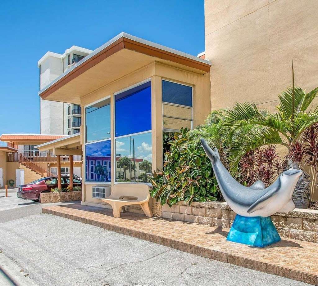 Beach House Inn | 1601 S Atlantic Ave, Daytona Beach, FL 32118, USA | Phone: (386) 255-2221