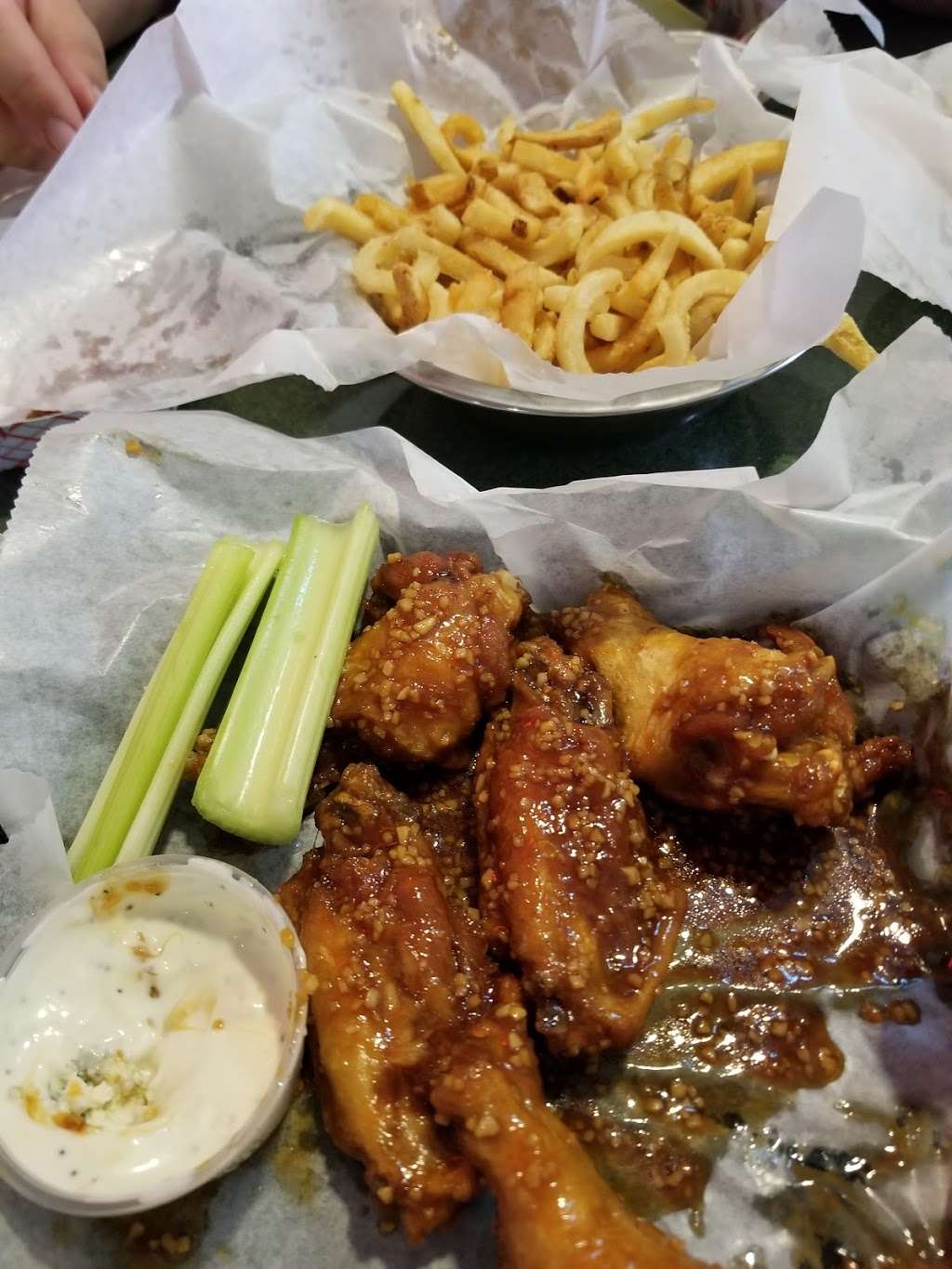 Wings n Things Restaurant | 8656 Griffin Rd, Cooper City, FL 33328, USA | Phone: (954) 434-1493