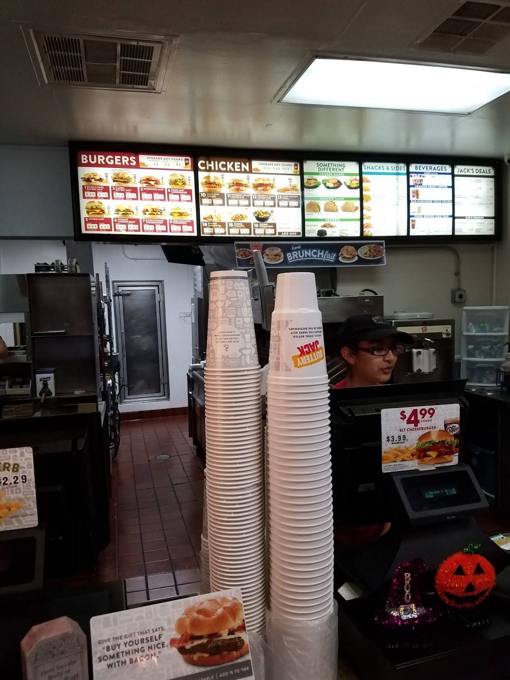 Jack in the Box | 4160 N Mesa St Dr, El Paso, TX 79902, USA | Phone: (915) 545-2494