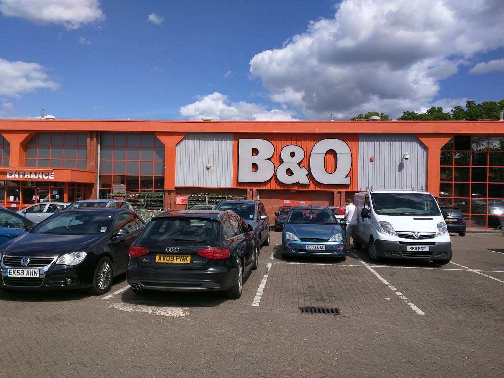 B&Q Harlow | 6 The Oaks Retail Park, Howard Way, Harlow CM20 2AB, UK | Phone: 01279 626634