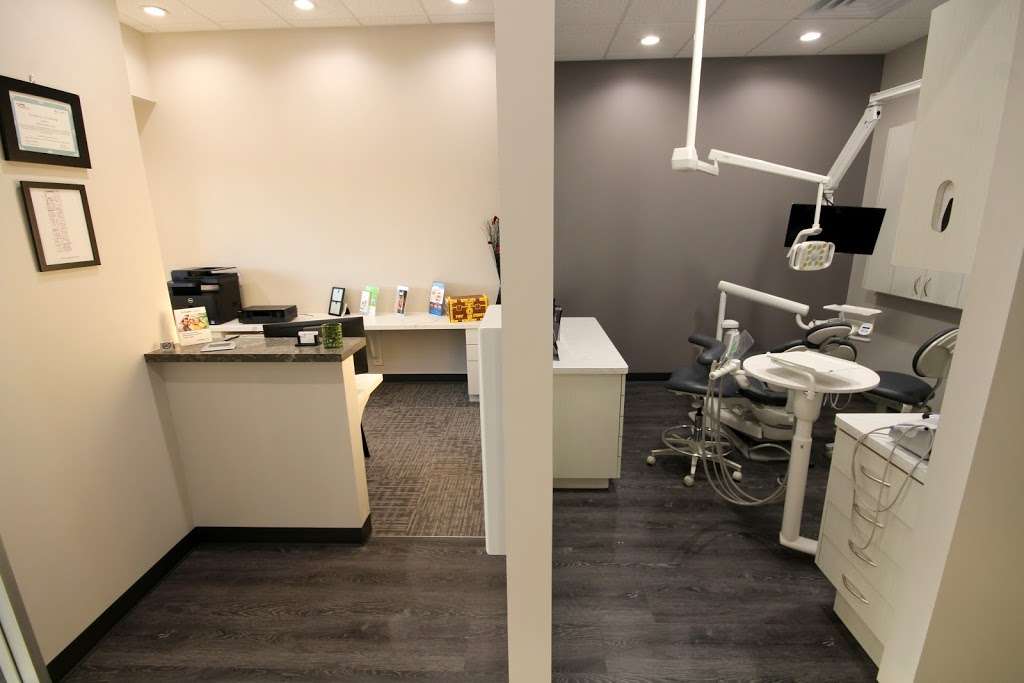 Family Dental Corner | 9111 Farm to Market Rd 723 #400, Richmond, TX 77406, USA | Phone: (832) 980-9111