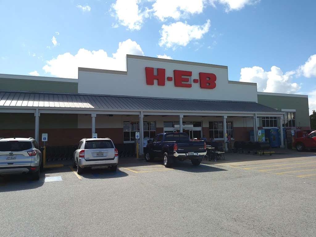 H-E-B | 1239 E Mulberry St, Angleton, TX 77515, USA | Phone: (979) 849-1215