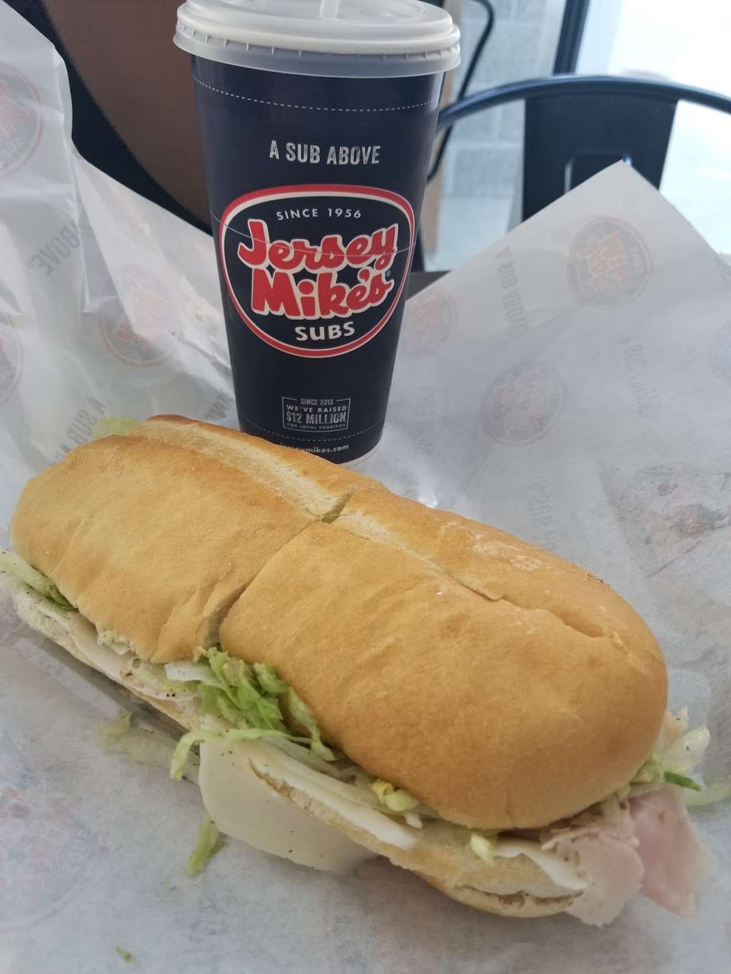 Jersey Mikes Subs | 186 E Easton St, Rialto, CA 92376, USA | Phone: (909) 879-7599