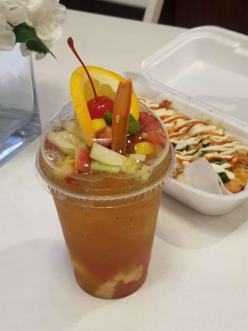 Hangout Fruit Juices & Bites | 10613 Bellaire Blvd, Houston, TX 77072, USA | Phone: (281) 741-2522