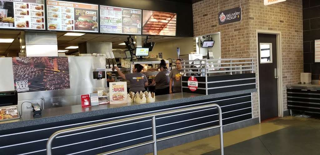 Burger King | 12513 E Carson St, Hawaiian Gardens, CA 90716, USA | Phone: (213) 402-2334