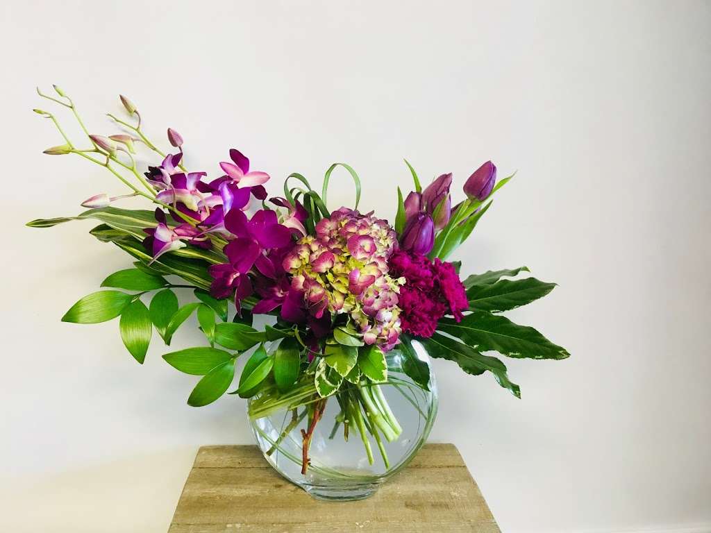 The Fresh Flower Market | 6616 S Parker Rd Suite 102, Aurora, CO 80016, USA | Phone: (303) 617-9596