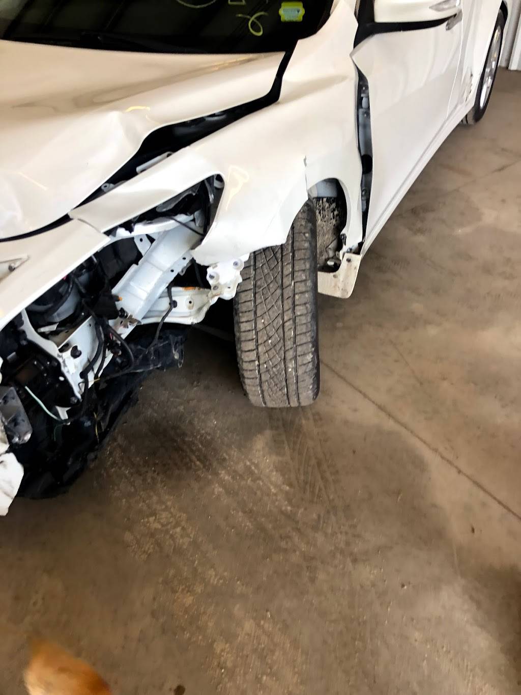 Mirandas autobody and towing | 4250 Acker Rd door 5, Madison, WI 53704, USA | Phone: (608) 335-9352