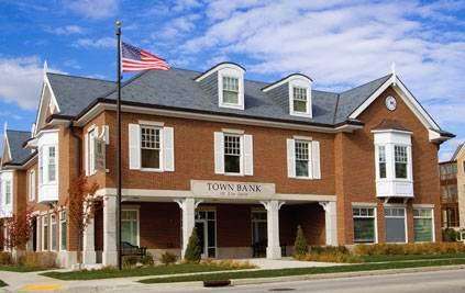 Town Bank | 13150 Watertown Plank Rd, Elm Grove, WI 53122, USA | Phone: (262) 789-8696