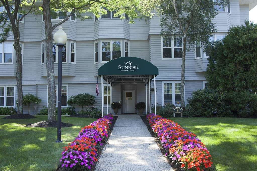 Sunrise at Gardner Park | 73 Margin St, Peabody, MA 01960, USA | Phone: (978) 532-3200