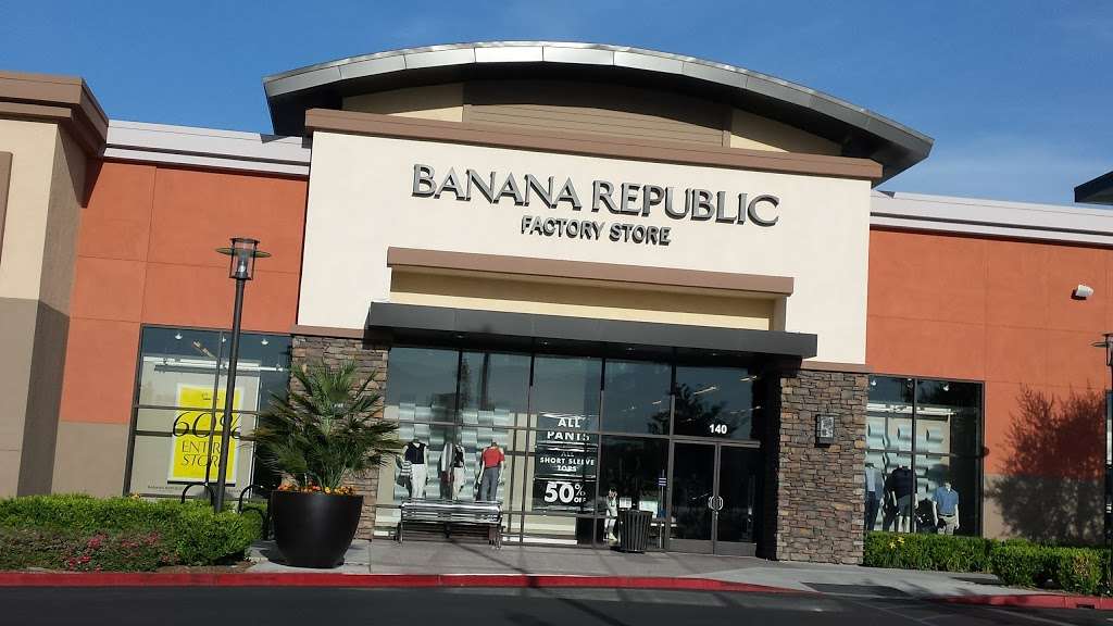 Mountain Grove Shopping Center | 27511 San Bernardino Ave, Redlands, CA 92374, USA | Phone: (562) 692-9581