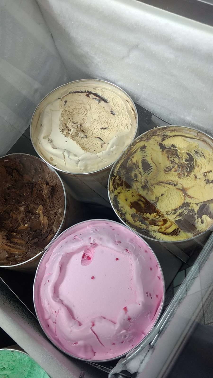 Baskin-Robbins | 7606 City Ave, Philadelphia, PA 19151, USA | Phone: (215) 879-4610